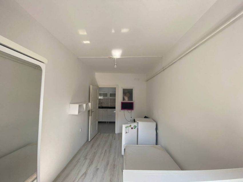 she kız apart - oda