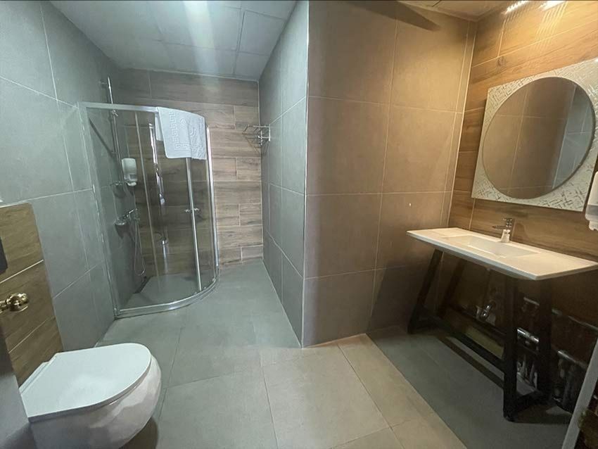 sinada-erkek-apart-oda