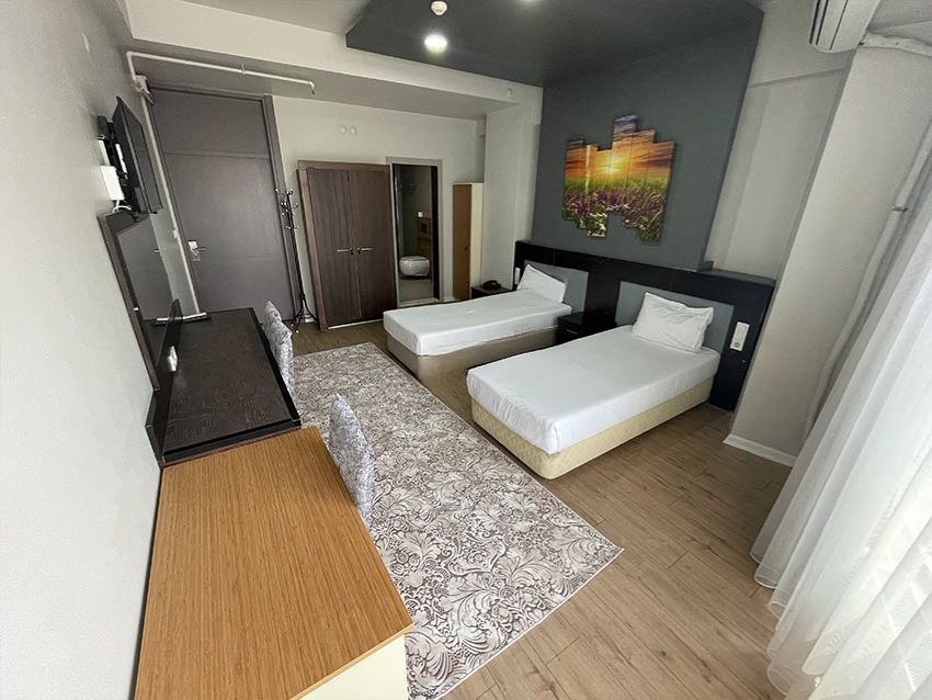 sinada-erkek-apart-oda